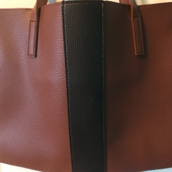 Vegan Leather Vince Camuto Bag - Picture 2 of 4